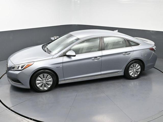 Photo of 2016 Pewter Gray Metallic Hyundai SONATA Hybrid