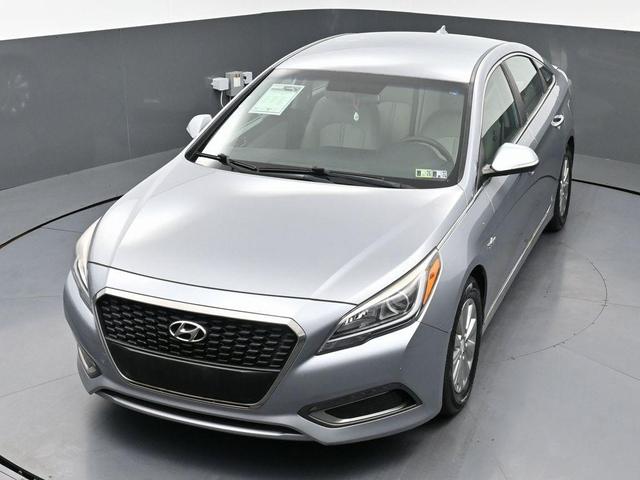 Photo of 2016 Pewter Gray Metallic Hyundai SONATA Hybrid