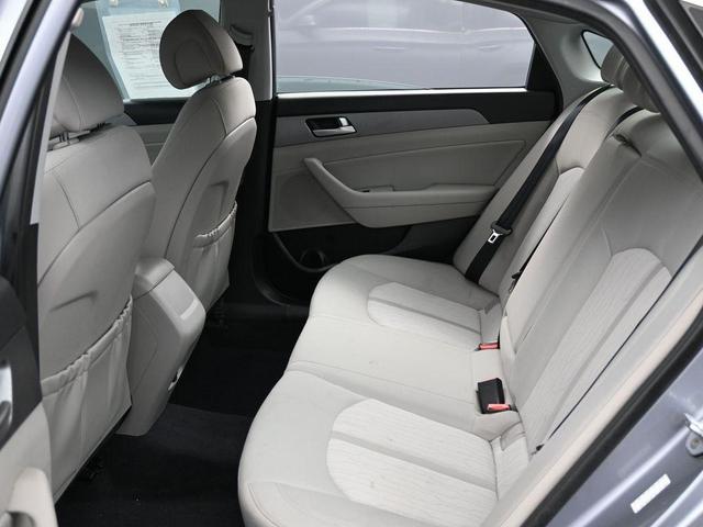 Photo of 2016 Pewter Gray Metallic Hyundai SONATA Hybrid