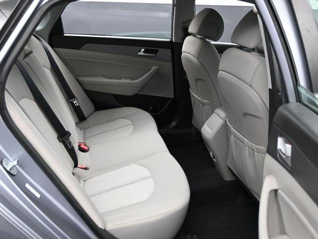 Photo of 2016 Pewter Gray Metallic Hyundai SONATA Hybrid