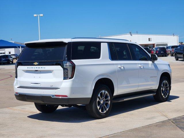 Photo of 2025 Summit White Chevrolet Suburban