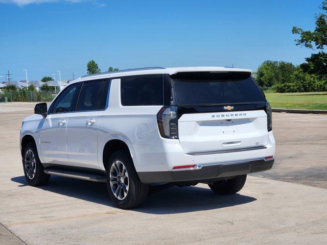 Photo of 2025 Summit White Chevrolet Suburban