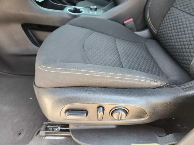 Photo of 2019 Summit White GMC Terrain