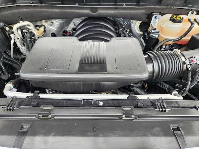 Photo of 2023 Summit White Chevrolet Tahoe