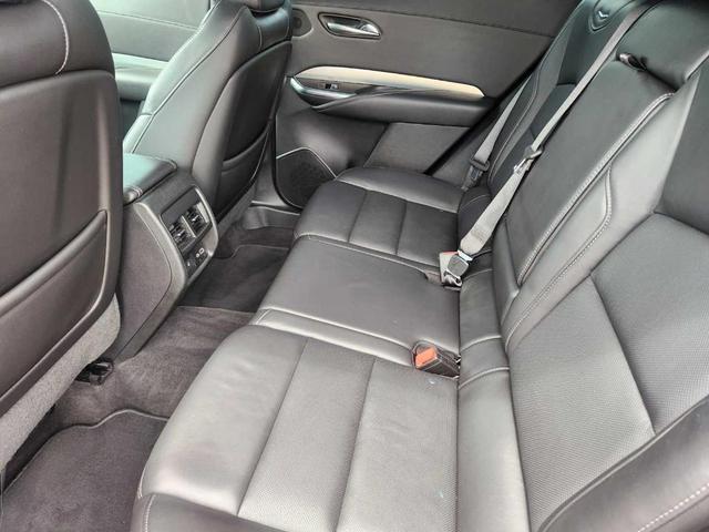 Photo of 2019 Red Horizon Tintcoat Cadillac XT4
