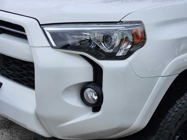Photo of 2020 Super White Toyota 4Runner