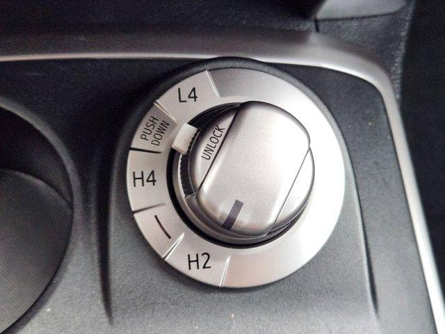 Photo of 2020 Super White Toyota 4Runner