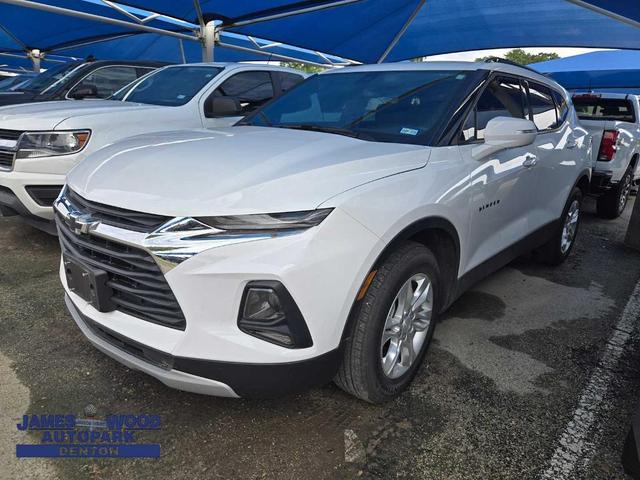 Photo of 2022 Summit White Chevrolet Blazer