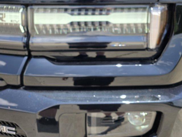 Photo of 2025 Black GMC HUMMER EV Pickup