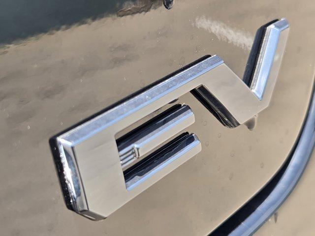 Photo of 2025 Black GMC HUMMER EV Pickup