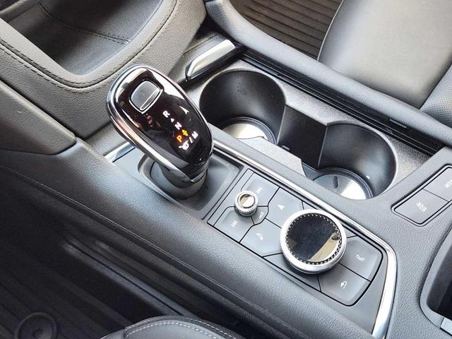 Photo of 2024 Stellar Black Metallic Cadillac XT6