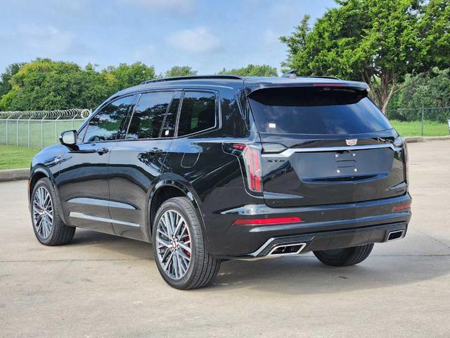 Photo of 2024 Stellar Black Metallic Cadillac XT6