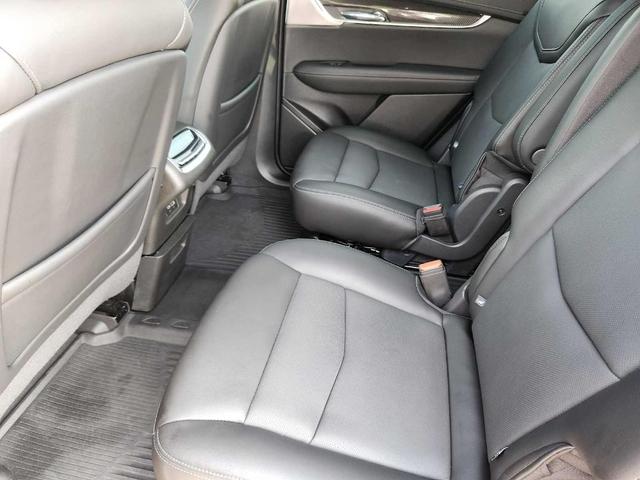 Photo of 2024 Stellar Black Metallic Cadillac XT6