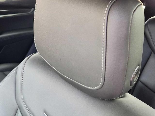 Photo of 2024 Stellar Black Metallic Cadillac XT6