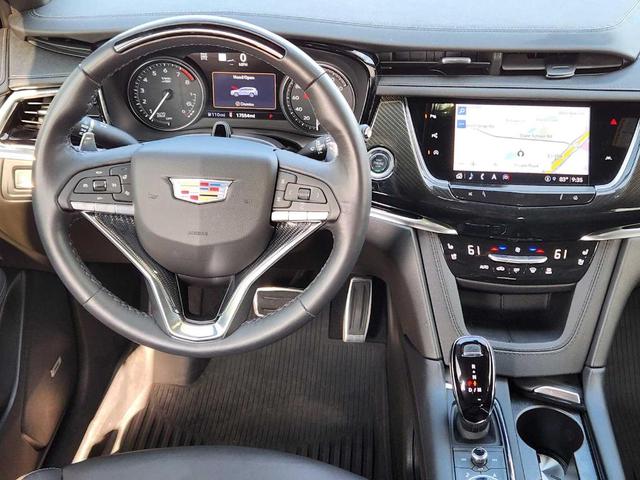 Photo of 2024 Stellar Black Metallic Cadillac XT6