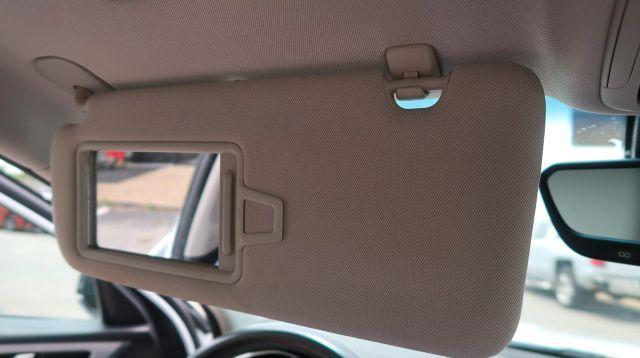 Photo of 2020 White Genesis G70