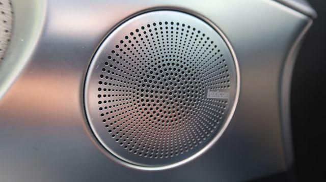Photo of 2020 White Genesis G70