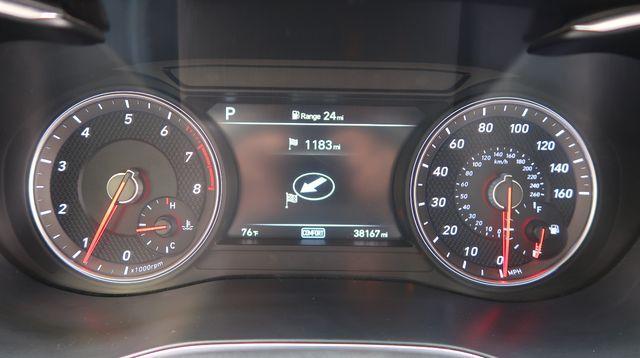 Photo of 2020 White Genesis G70