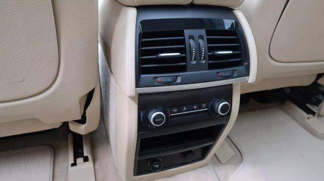 Photo of 2015 White BMW X5