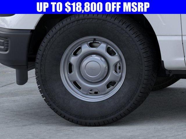 Photo of 2025 Oxford White Ford F-150