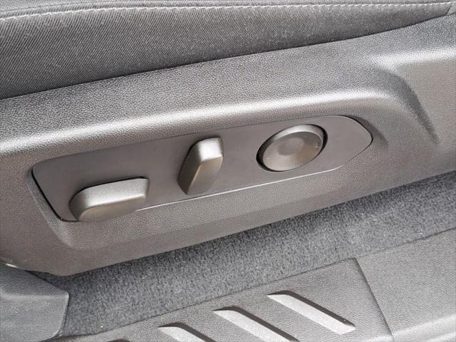 Photo of 2024 Glacier Blue Metallic Chevrolet Colorado