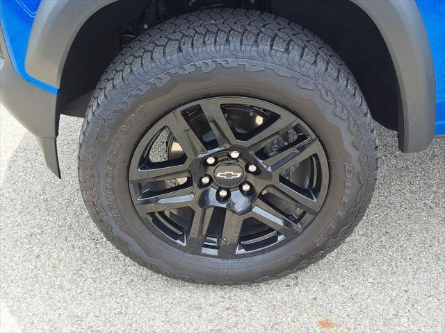 Photo of 2024 Glacier Blue Metallic Chevrolet Colorado