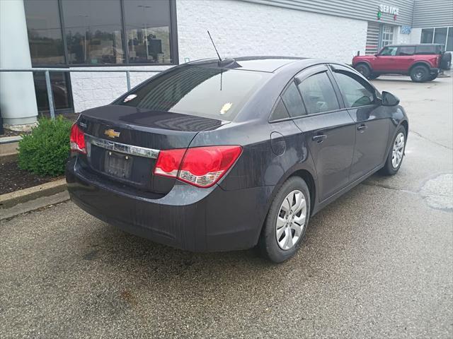 Photo of 2015 Blue Ray Metallic Chevrolet Cruze