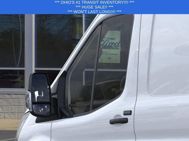 Photo of 2025 Oxford White Ford Transit-250