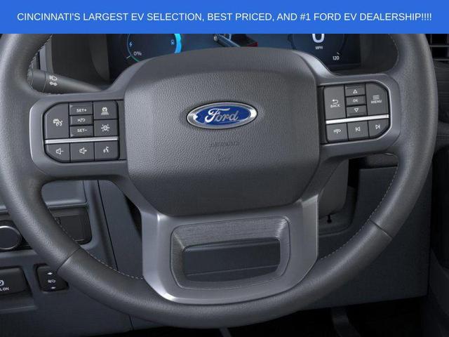 Photo of 2025 Oxford White Ford F-150 Lightning