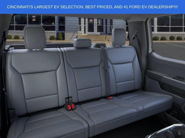 Photo of 2025 Oxford White Ford F-150 Lightning