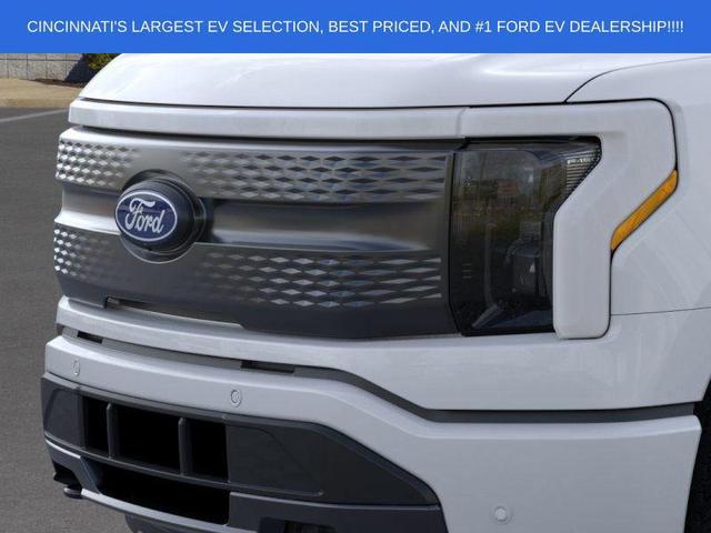 Photo of 2025 Oxford White Ford F-150 Lightning