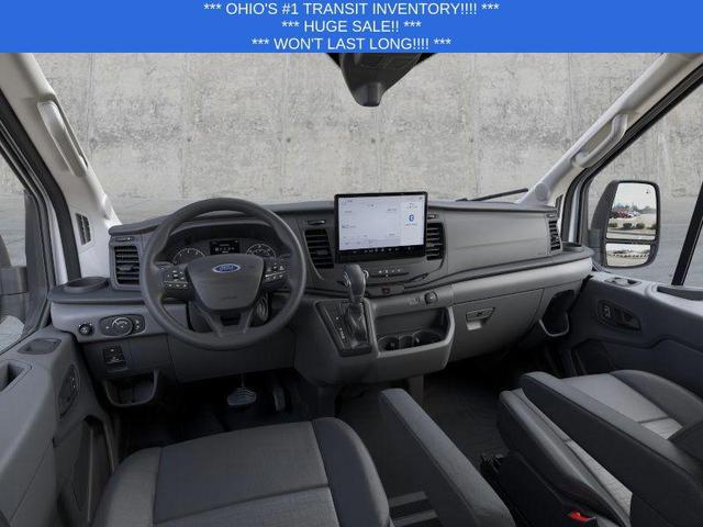 Photo of 2025 Oxford White Ford Transit-250