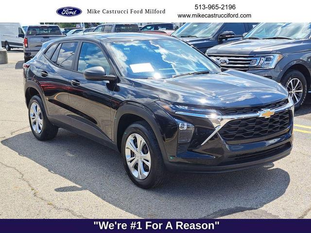 Photo of 2024 Mosaic Black Metallic Chevrolet Trax