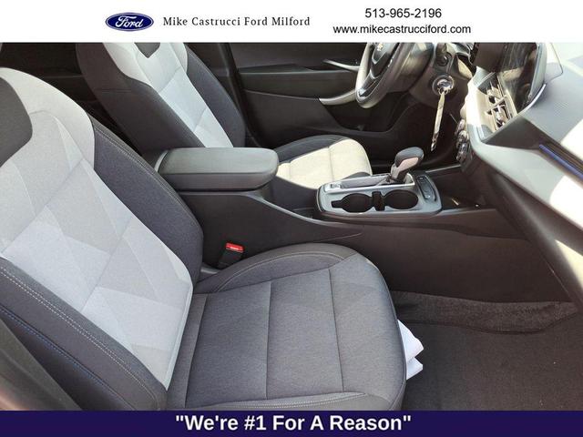 Photo of 2024 Mosaic Black Metallic Chevrolet Trax