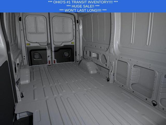 Photo of 2025 Oxford White Ford Transit-350
