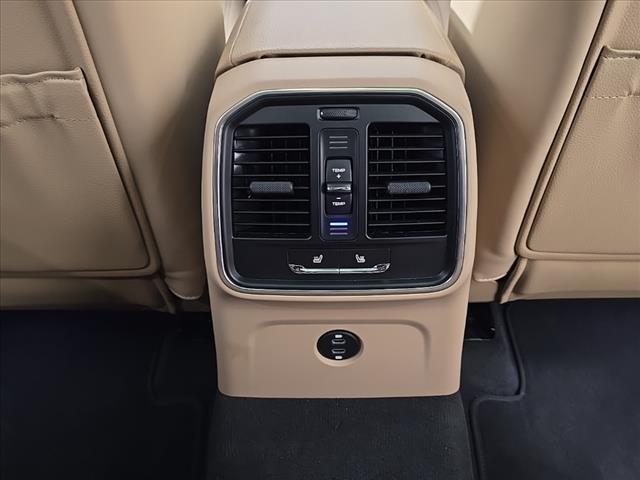 Photo of 2025 White Porsche Macan