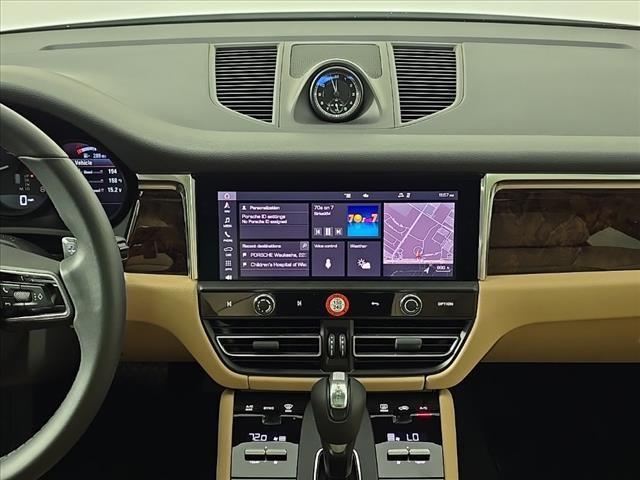 Photo of 2025 White Porsche Macan