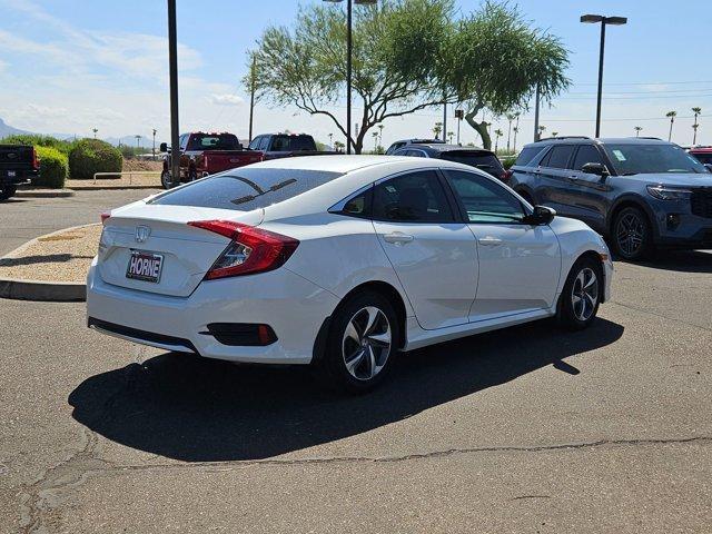 Photo of 2021 White Honda Civic