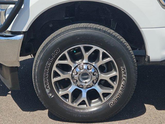 Photo of 2021 Oxford White Ford F-250