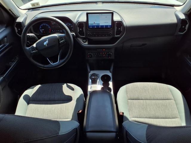 Photo of 2022 Oxford White Ford Bronco Sport