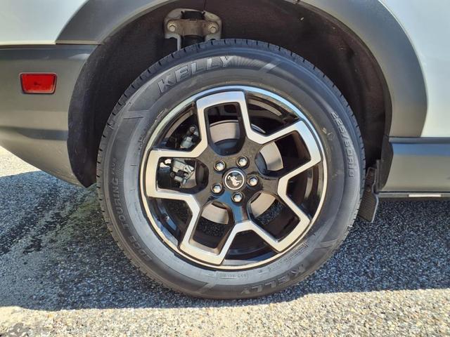 Photo of 2022 Oxford White Ford Bronco Sport