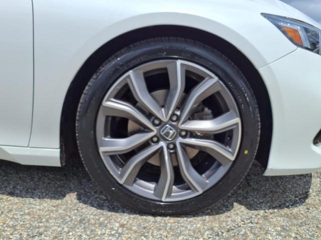 Photo of 2021 White Honda Accord