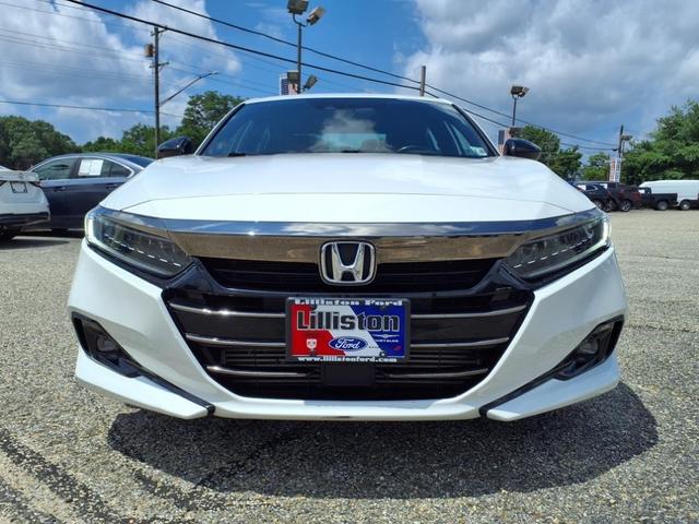 Photo of 2021 White Honda Accord