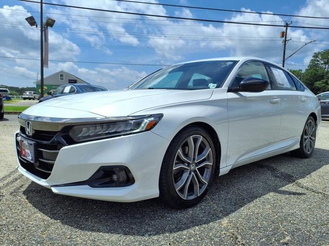 Photo of 2021 White Honda Accord