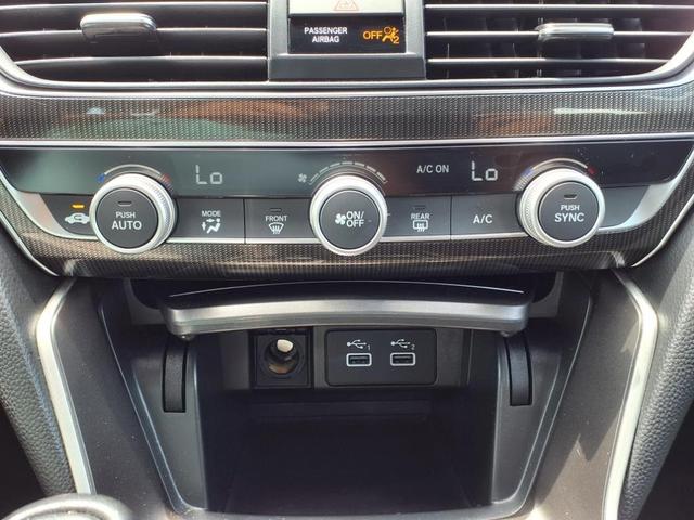 Photo of 2021 White Honda Accord