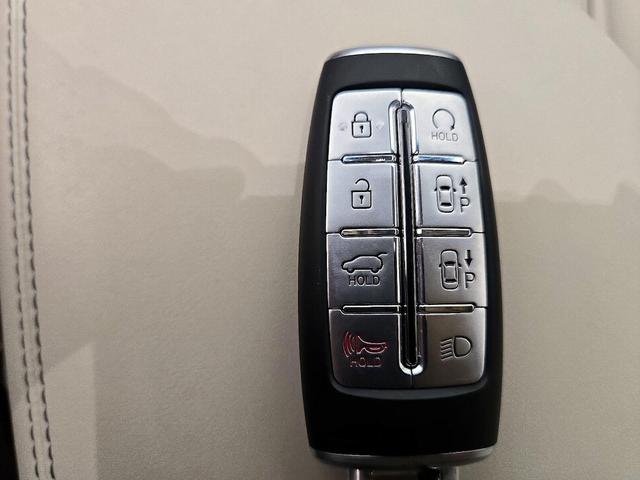 Photo of 2023 Blue Genesis GV70