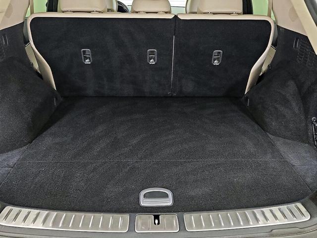 Photo of 2023 Blue Genesis GV70