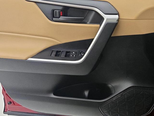 Photo of 2022 Red Toyota RAV4