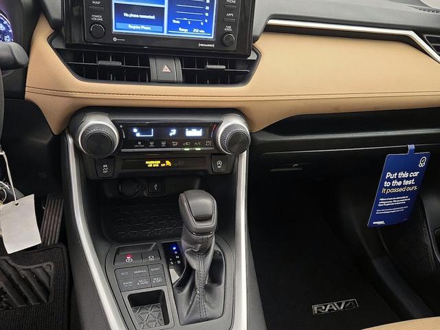 Photo of 2022 Red Toyota RAV4