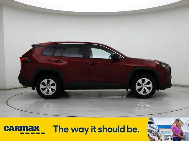 Photo of 2022 Red Toyota RAV4